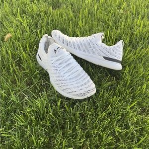 Athletic Propulsion Labs (APL) Women's TechLoom Wave shoes. White & Black